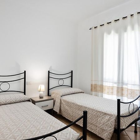 Le Perle Di Golfo Aranci Villa Exterior foto