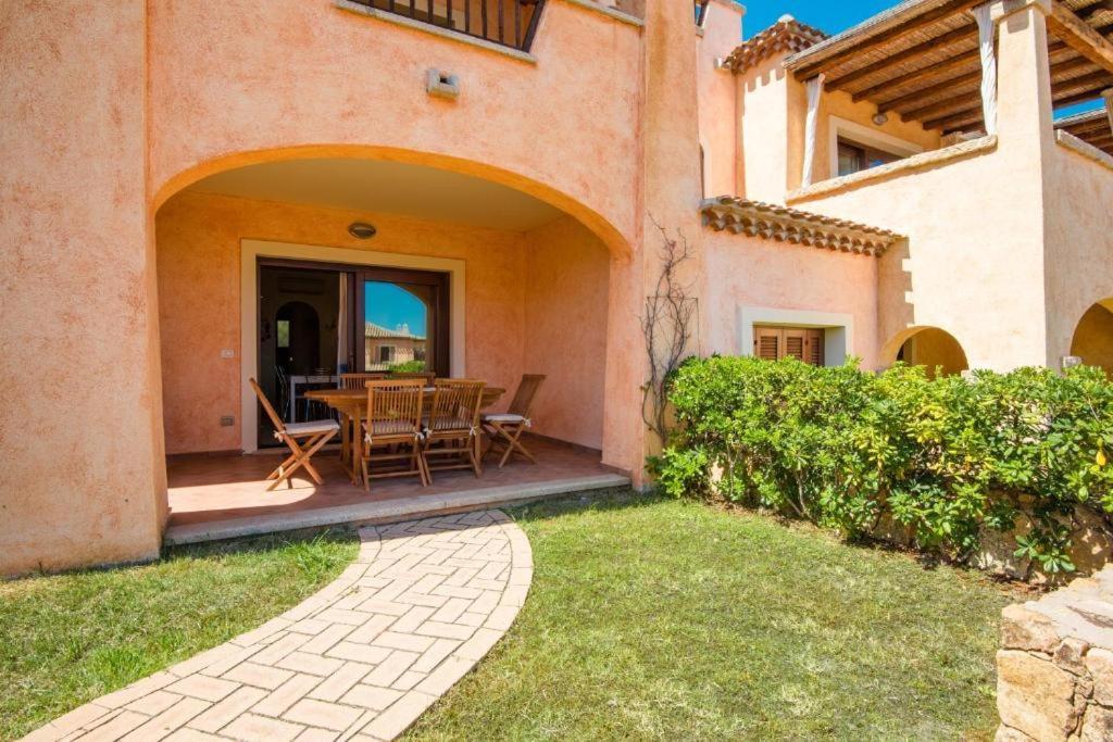 Le Perle Di Golfo Aranci Villa Exterior foto