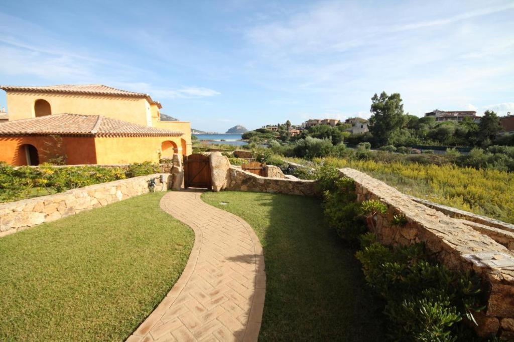 Le Perle Di Golfo Aranci Villa Exterior foto